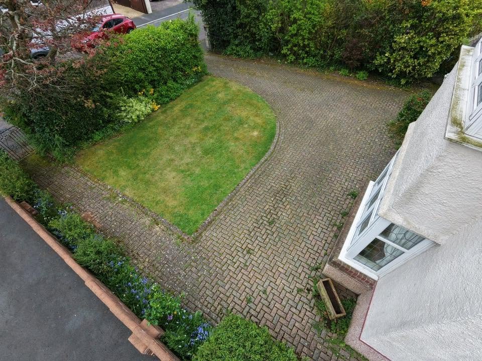 Driveway & patio cleaning